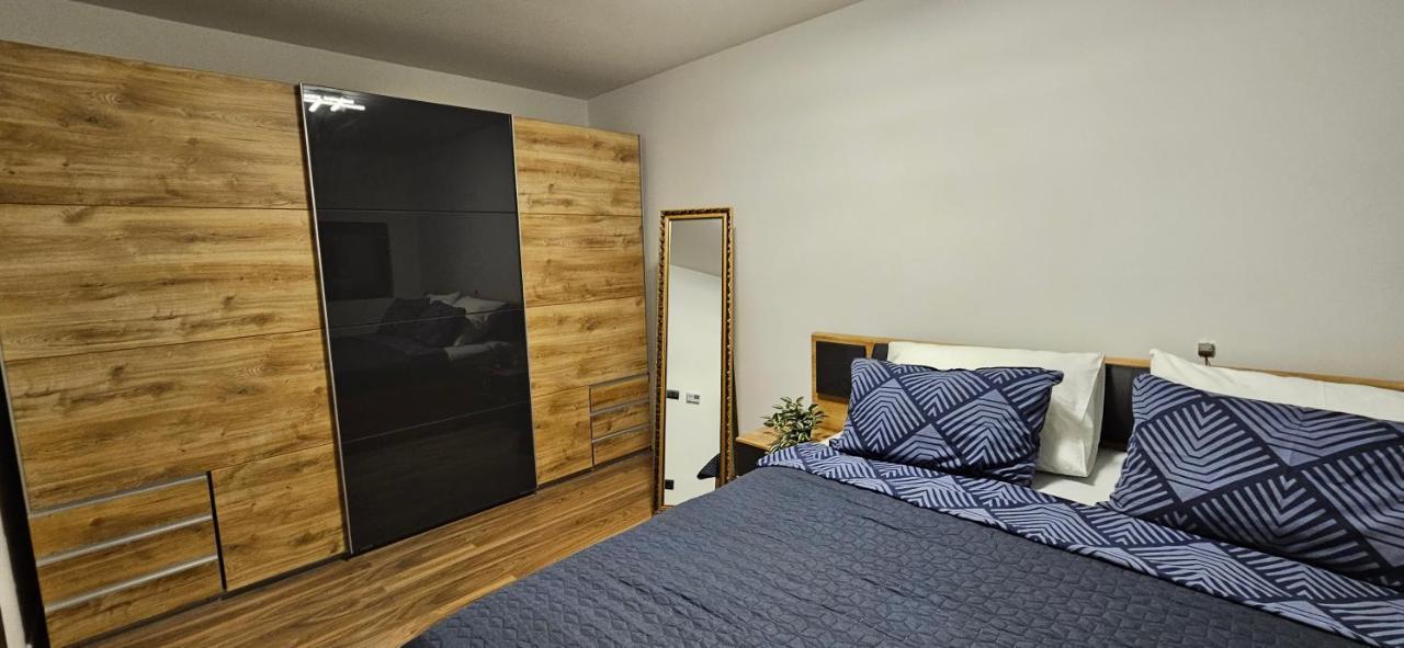 Betty Apartments Borik - Whole Ground Floor Rovigno Esterno foto