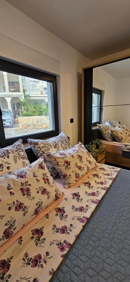 Betty Apartments Borik - Whole Ground Floor Rovigno Esterno foto